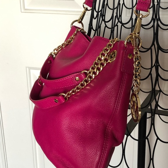 Michael Kors Jet Set Fuchsia Medium Chain Tote - Picture 6 of 8
